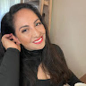 Meet your Posher, Alma